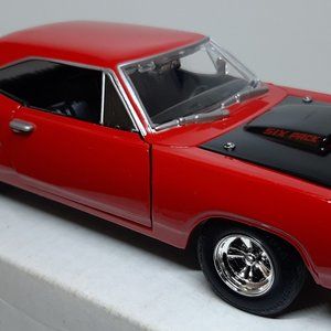 1969 Dodge Coronet Super Bee Coupe Red Die-cast 1:24 - 8" Long - New In Box
